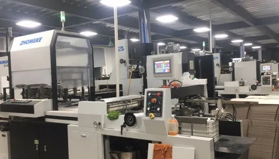 Customize Cardboard Printing Cosmetic Makeup Sticker Beauty Magnet Tube Toy Perfume Leather Silver Paper Bag Printed Container Wooden Packaging Jewelry Box 